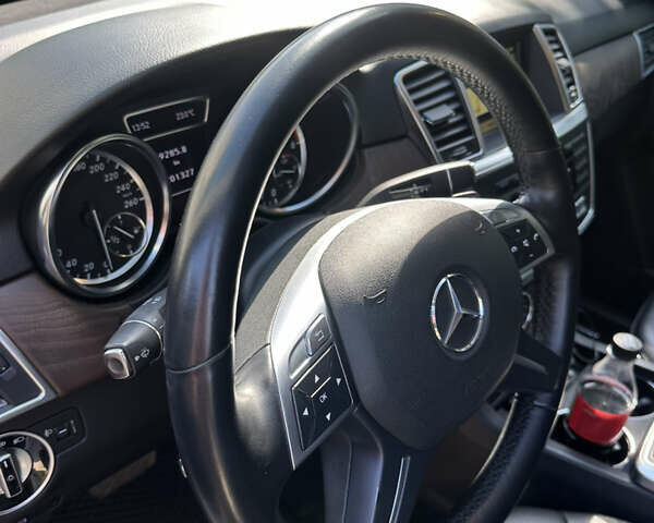 Білий Мерседес М-Клас, об'ємом двигуна 2.99 л та пробігом 201 тис. км за 27000 $, фото 6 на Automoto.ua