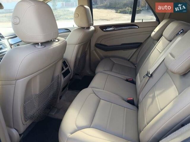 Белый Мерседес М-Класс, объемом двигателя 2.99 л и пробегом 198 тыс. км за 21800 $, фото 52 на Automoto.ua