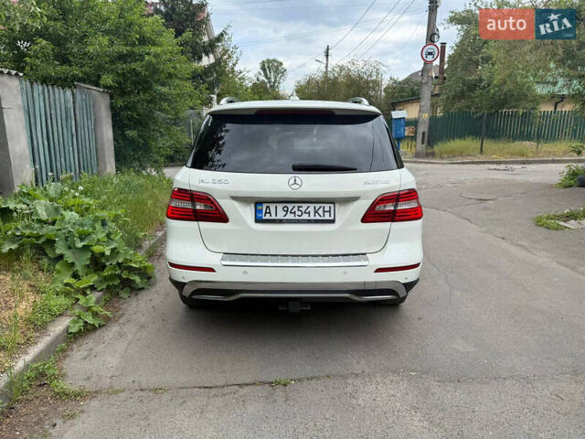 Білий Мерседес М-Клас, об'ємом двигуна 2.99 л та пробігом 287 тис. км за 19200 $, фото 1 на Automoto.ua
