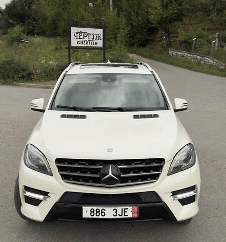 Белый Мерседес М-Класс, объемом двигателя 2.99 л и пробегом 281 тыс. км за 18550 $, фото 14 на Automoto.ua