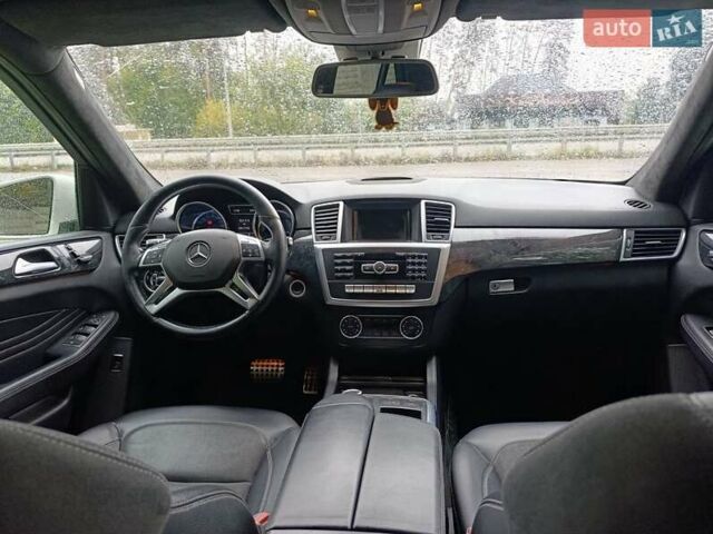Мерседес М-Класс 2012 в Коростышеве на Automoto.ua Белый Мерседес М-Класс, объемом двигателя 3 л и пробегом 292 тыс. км за 18700 $, фото 3 на Automoto.ua