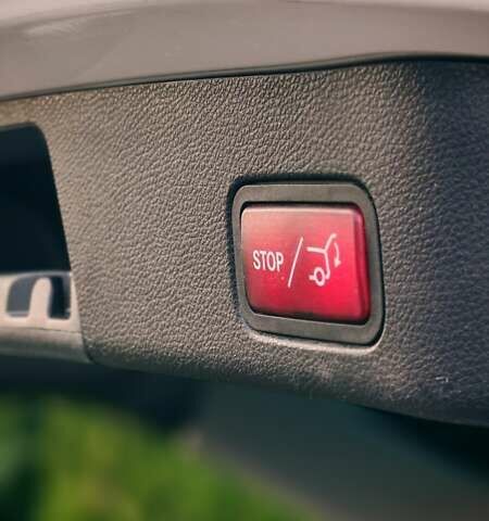 Мерседес М-Класс 2012 в Киеве на Automoto.ua Белый Мерседес М-Класс, объемом двигателя 2.14 л и пробегом 140 тыс. км за 24900 $, фото 24 на Automoto.ua