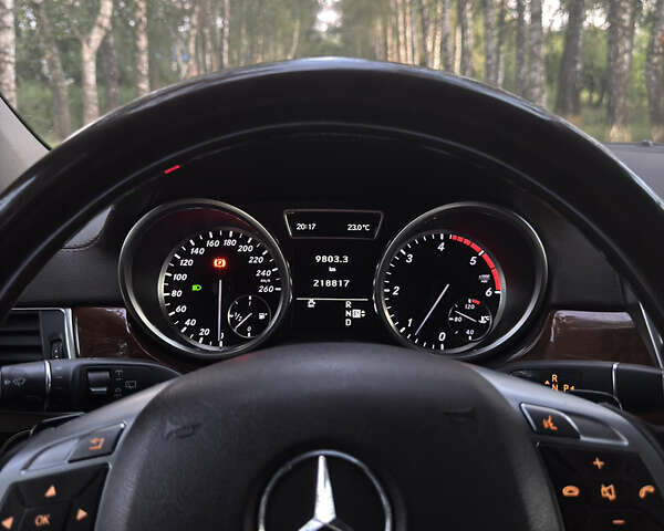 Белый Мерседес М-Класс, объемом двигателя 2.99 л и пробегом 222 тыс. км за 22700 $, фото 8 на Automoto.ua