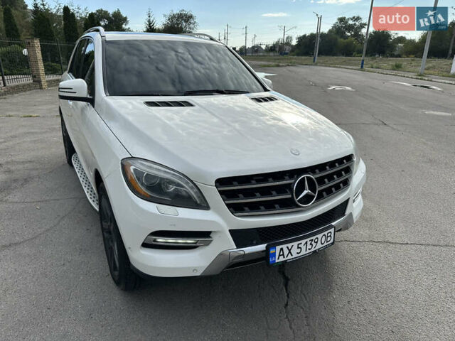 Білий Мерседес М-Клас, об'ємом двигуна 3.5 л та пробігом 245 тис. км за 17999 $, фото 24 на Automoto.ua