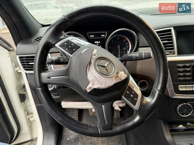 Белый Мерседес М-Класс, объемом двигателя 2.14 л и пробегом 146 тыс. км за 11200 $, фото 19 на Automoto.ua