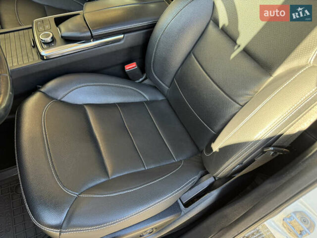 Білий Мерседес М-Клас, об'ємом двигуна 2.99 л та пробігом 261 тис. км за 20900 $, фото 38 на Automoto.ua