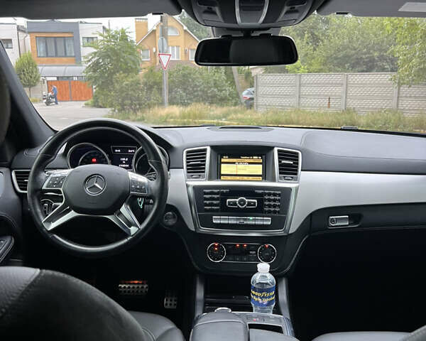 Білий Мерседес М-Клас, об'ємом двигуна 2.99 л та пробігом 195 тис. км за 22500 $, фото 32 на Automoto.ua