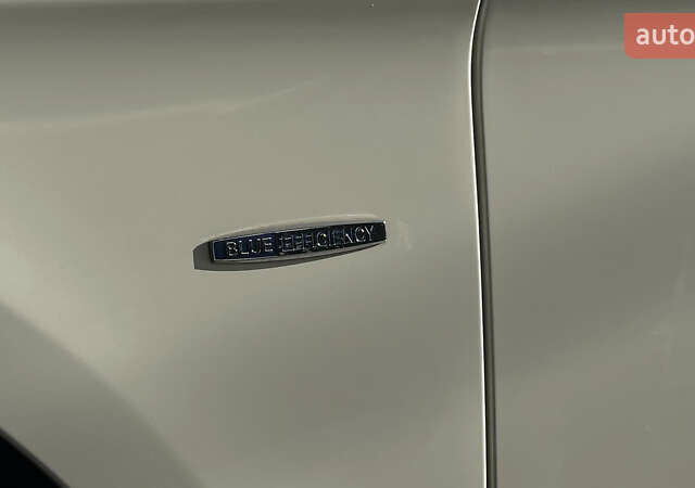 Белый Мерседес М-Класс, объемом двигателя 2.99 л и пробегом 156 тыс. км за 22900 $, фото 9 на Automoto.ua