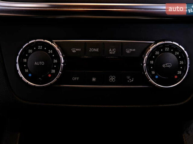 Белый Мерседес М-Класс, объемом двигателя 3 л и пробегом 160 тыс. км за 19900 $, фото 26 на Automoto.ua