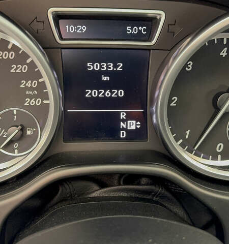 Білий Мерседес М-Клас, об'ємом двигуна 2.99 л та пробігом 202 тис. км за 24500 $, фото 30 на Automoto.ua