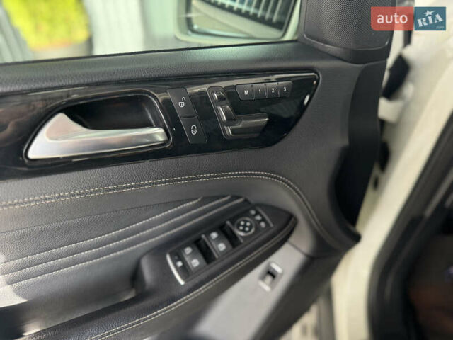 Білий Мерседес М-Клас, об'ємом двигуна 2.99 л та пробігом 202 тис. км за 24500 $, фото 18 на Automoto.ua