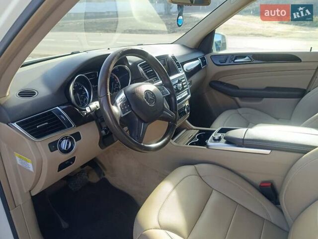 Белый Мерседес М-Класс, объемом двигателя 2.99 л и пробегом 198 тыс. км за 21800 $, фото 34 на Automoto.ua