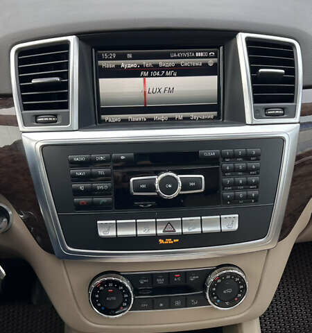 Білий Мерседес М-Клас, об'ємом двигуна 2.99 л та пробігом 194 тис. км за 22500 $, фото 35 на Automoto.ua