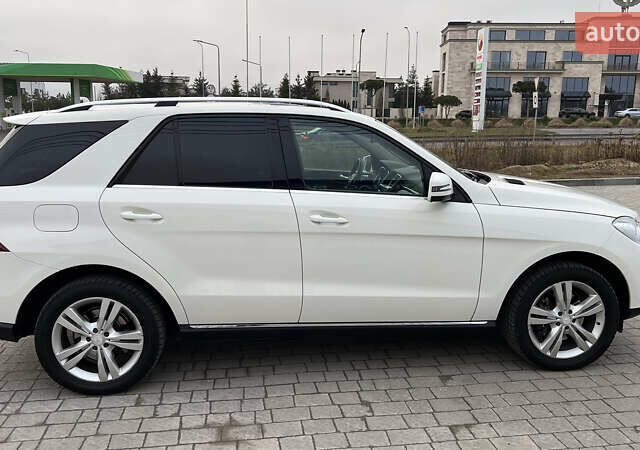 Білий Мерседес М-Клас, об'ємом двигуна 2.99 л та пробігом 194 тис. км за 22500 $, фото 12 на Automoto.ua