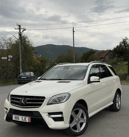 Белый Мерседес М-Класс, объемом двигателя 2.99 л и пробегом 281 тыс. км за 18550 $, фото 11 на Automoto.ua