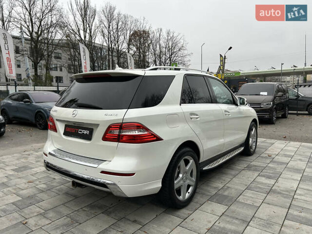 Білий Мерседес М-Клас, об'ємом двигуна 4.66 л та пробігом 160 тис. км за 17900 $, фото 8 на Automoto.ua