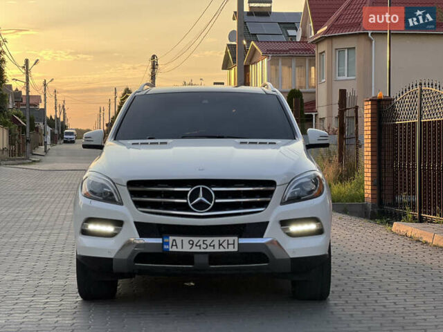 Білий Мерседес М-Клас, об'ємом двигуна 3 л та пробігом 287 тис. км за 19500 $, фото 1 на Automoto.ua