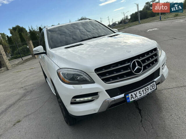 Білий Мерседес М-Клас, об'ємом двигуна 3.5 л та пробігом 245 тис. км за 17999 $, фото 23 на Automoto.ua