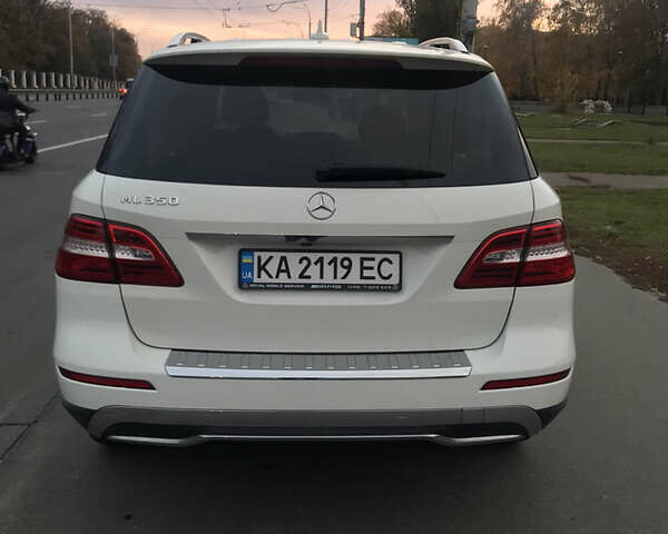 Білий Мерседес М-Клас, об'ємом двигуна 3.5 л та пробігом 185 тис. км за 18200 $, фото 5 на Automoto.ua