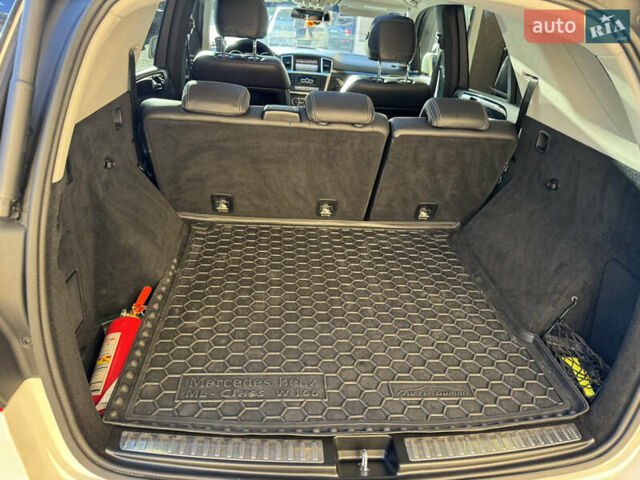 Білий Мерседес М-Клас, об'ємом двигуна 2.99 л та пробігом 261 тис. км за 20900 $, фото 40 на Automoto.ua