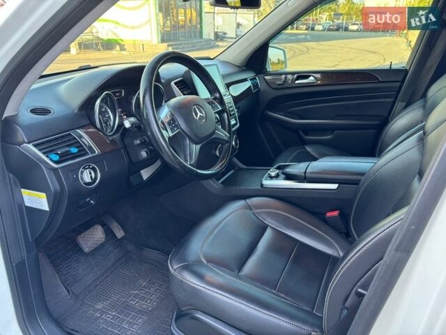 Білий Мерседес М-Клас, об'ємом двигуна 3.5 л та пробігом 190 тис. км за 16500 $, фото 14 на Automoto.ua