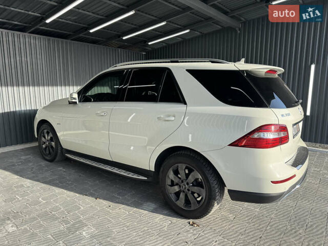 Білий Мерседес М-Клас, об'ємом двигуна 2.99 л та пробігом 202 тис. км за 24500 $, фото 8 на Automoto.ua