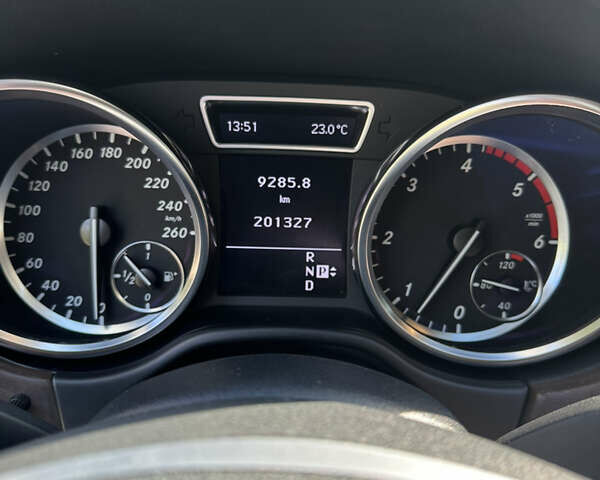 Білий Мерседес М-Клас, об'ємом двигуна 2.99 л та пробігом 201 тис. км за 27000 $, фото 7 на Automoto.ua