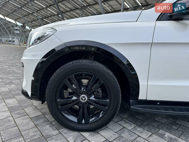 Білий Мерседес М-Клас, об'ємом двигуна 2.99 л та пробігом 199 тис. км за 27900 $, фото 31 на Automoto.ua