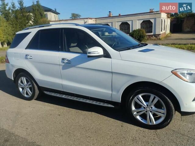 Белый Мерседес М-Класс, объемом двигателя 2.99 л и пробегом 220 тыс. км за 20650 $, фото 13 на Automoto.ua