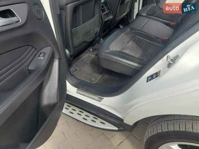 Белый Мерседес М-Класс, объемом двигателя 2.99 л и пробегом 225 тыс. км за 22500 $, фото 19 на Automoto.ua