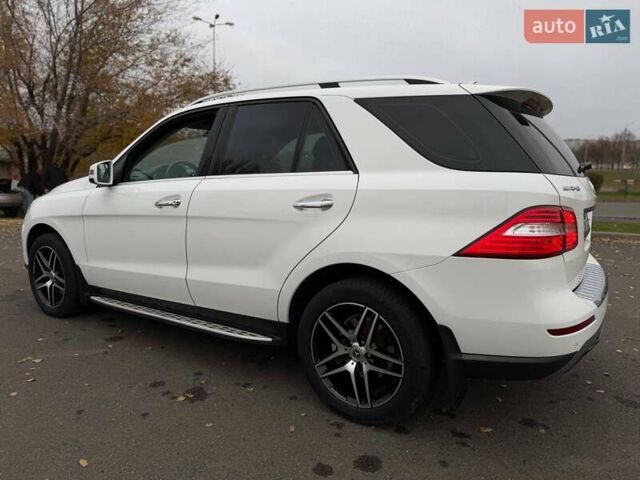 Білий Мерседес М-Клас, об'ємом двигуна 2.14 л та пробігом 261 тис. км за 21000 $, фото 29 на Automoto.ua