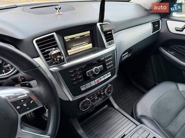 Білий Мерседес М-Клас, об'ємом двигуна 2.14 л та пробігом 261 тис. км за 21000 $, фото 49 на Automoto.ua