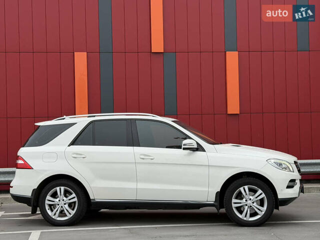 Білий Мерседес М-Клас, об'ємом двигуна 2.99 л та пробігом 217 тис. км за 20500 $, фото 5 на Automoto.ua