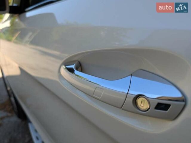 Белый Мерседес М-Класс, объемом двигателя 3 л и пробегом 340 тыс. км за 20500 $, фото 24 на Automoto.ua