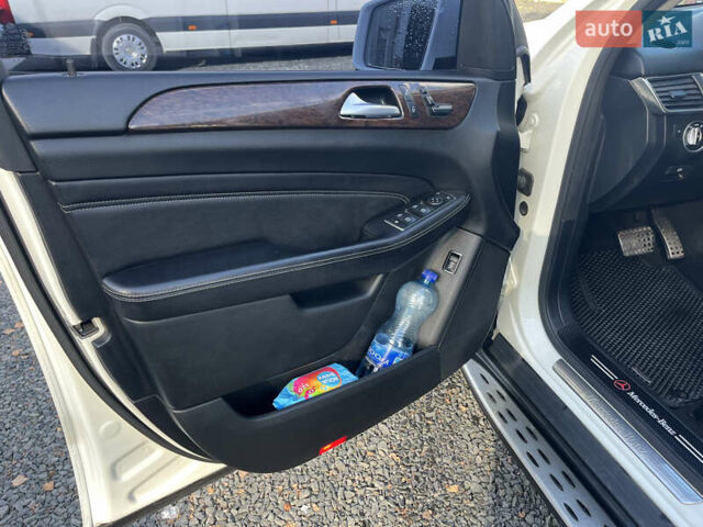 Белый Мерседес М-Класс, объемом двигателя 2.99 л и пробегом 248 тыс. км за 24500 $, фото 17 на Automoto.ua