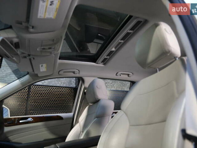 Белый Мерседес М-Класс, объемом двигателя 0 л и пробегом 167 тыс. км за 21000 $, фото 28 на Automoto.ua