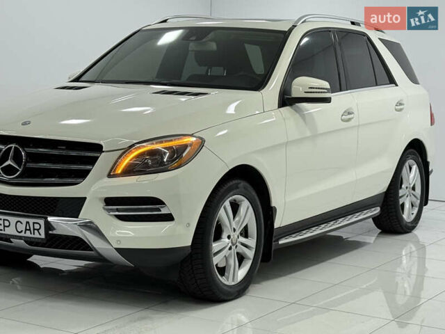 Белый Мерседес М-Класс, объемом двигателя 2.99 л и пробегом 160 тыс. км за 19900 $, фото 4 на Automoto.ua