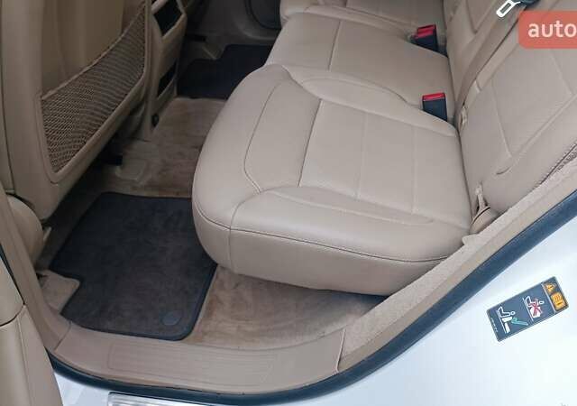 Белый Мерседес М-Класс, объемом двигателя 3 л и пробегом 228 тыс. км за 23000 $, фото 38 на Automoto.ua