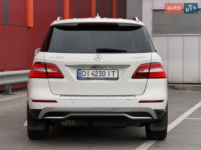 Білий Мерседес М-Клас, об'ємом двигуна 2.99 л та пробігом 217 тис. км за 20500 $, фото 8 на Automoto.ua