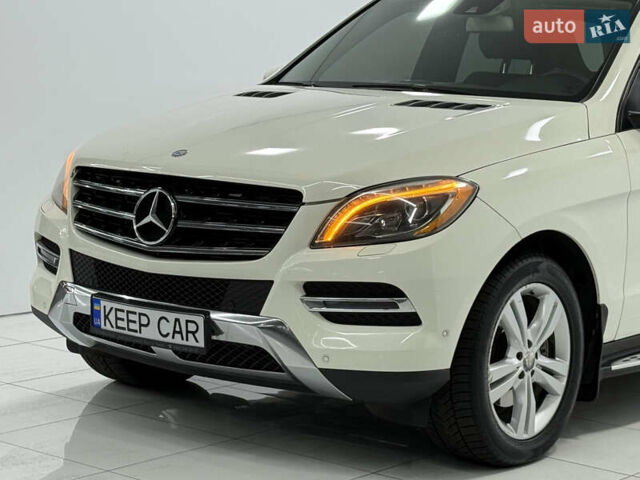 Белый Мерседес М-Класс, объемом двигателя 2.99 л и пробегом 160 тыс. км за 19900 $, фото 8 на Automoto.ua