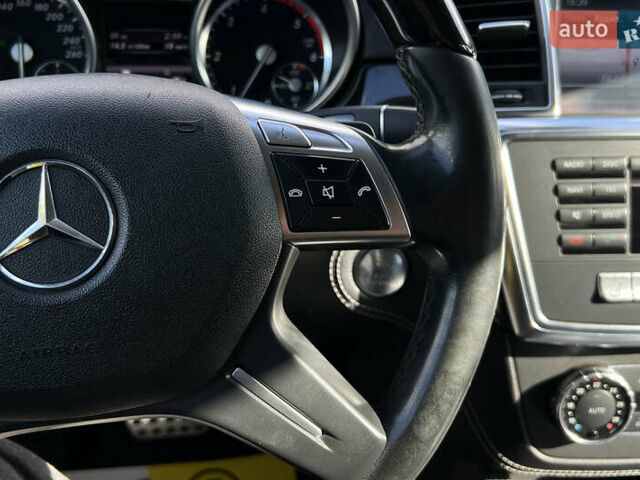 Белый Мерседес М-Класс, объемом двигателя 2.99 л и пробегом 139 тыс. км за 23300 $, фото 13 на Automoto.ua