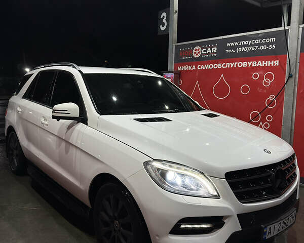 Білий Мерседес М-Клас, об'ємом двигуна 2.14 л та пробігом 255 тис. км за 20300 $, фото 4 на Automoto.ua