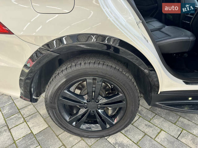 Білий Мерседес М-Клас, об'ємом двигуна 2.99 л та пробігом 199 тис. км за 27900 $, фото 51 на Automoto.ua