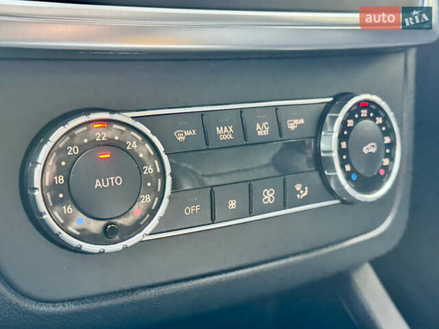 Білий Мерседес М-Клас, об'ємом двигуна 2.99 л та пробігом 199 тис. км за 27900 $, фото 67 на Automoto.ua