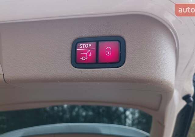 Белый Мерседес М-Класс, объемом двигателя 3 л и пробегом 228 тыс. км за 23000 $, фото 43 на Automoto.ua