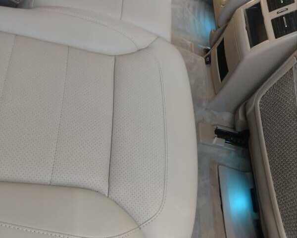Белый Мерседес М-Класс, объемом двигателя 2.99 л и пробегом 220 тыс. км за 20650 $, фото 4 на Automoto.ua