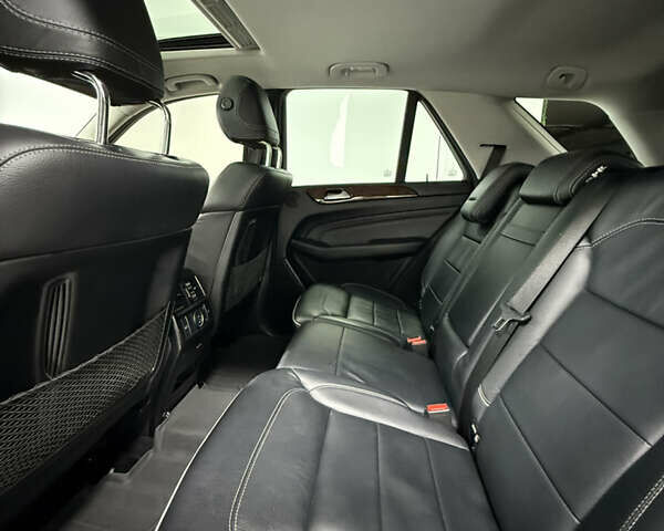 Белый Мерседес М-Класс, объемом двигателя 2.99 л и пробегом 160 тыс. км за 19900 $, фото 36 на Automoto.ua