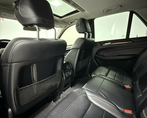 Белый Мерседес М-Класс, объемом двигателя 2.99 л и пробегом 160 тыс. км за 19900 $, фото 35 на Automoto.ua