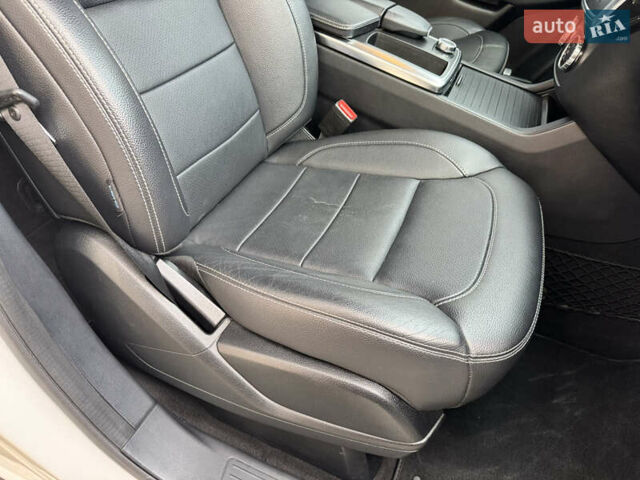 Білий Мерседес М-Клас, об'ємом двигуна 2.99 л та пробігом 199 тис. км за 27900 $, фото 90 на Automoto.ua