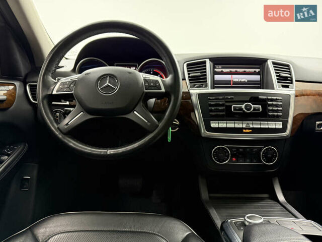 Белый Мерседес М-Класс, объемом двигателя 2.99 л и пробегом 160 тыс. км за 19900 $, фото 28 на Automoto.ua